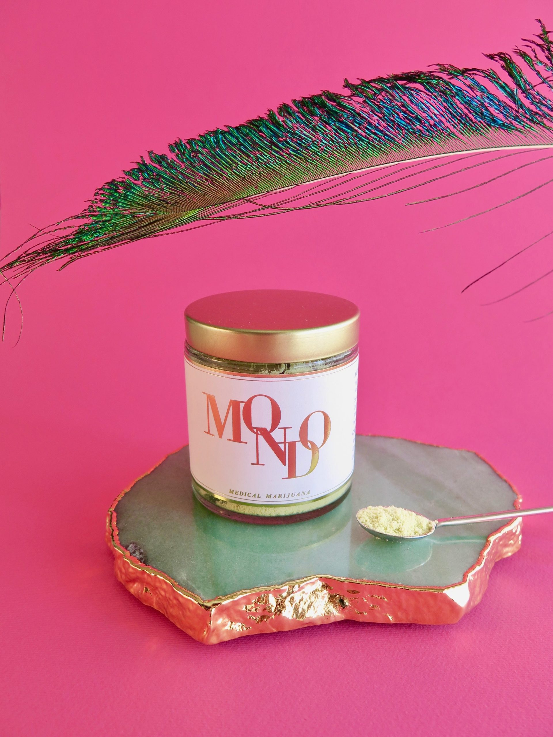 Mondo Powder