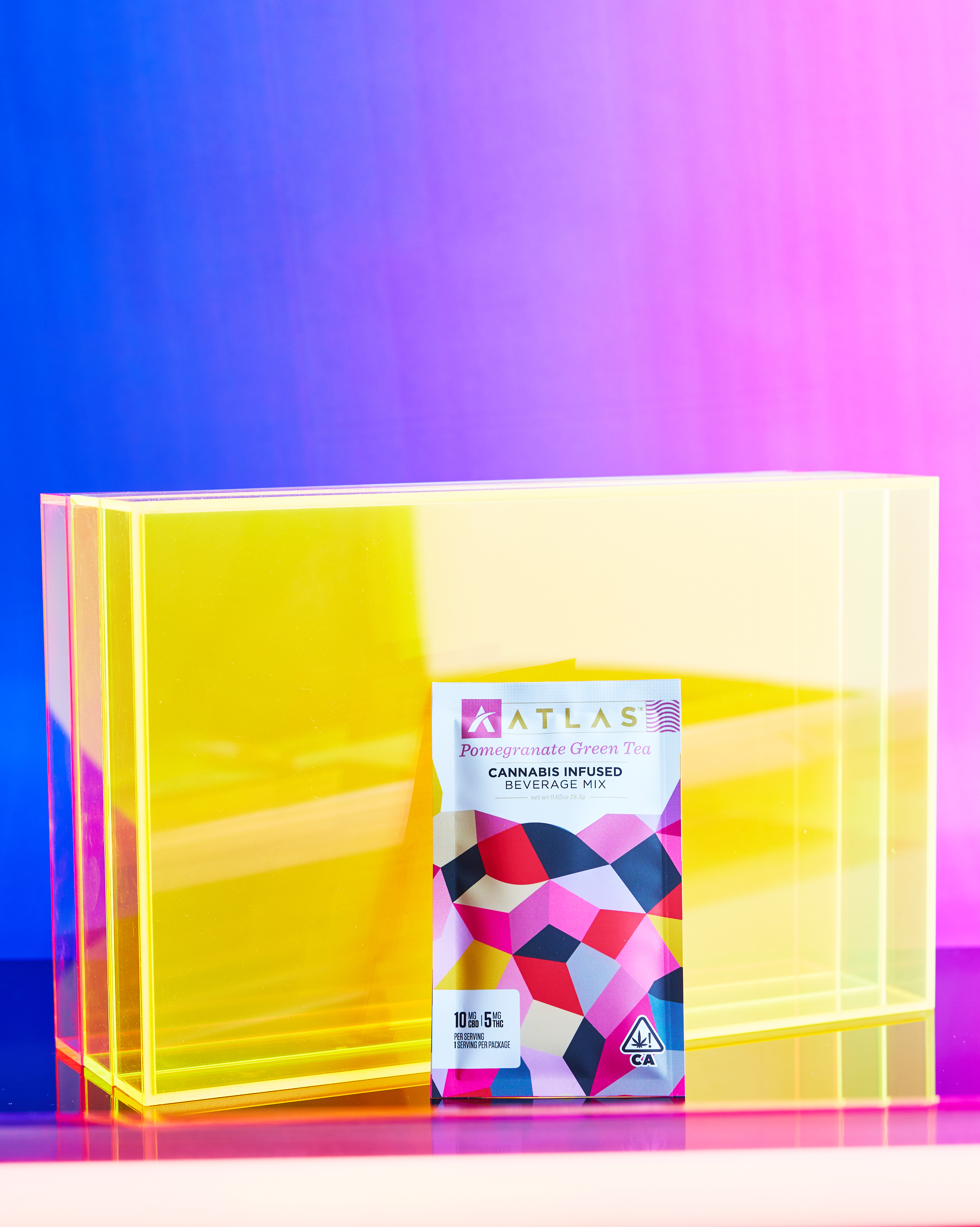 The Pomegranate Green Tea mix. Photo: ChingImages. © mymilligram. Art direction: Marcia Gagliardi. Styling: Christian Jusinski/Surfacehaus.